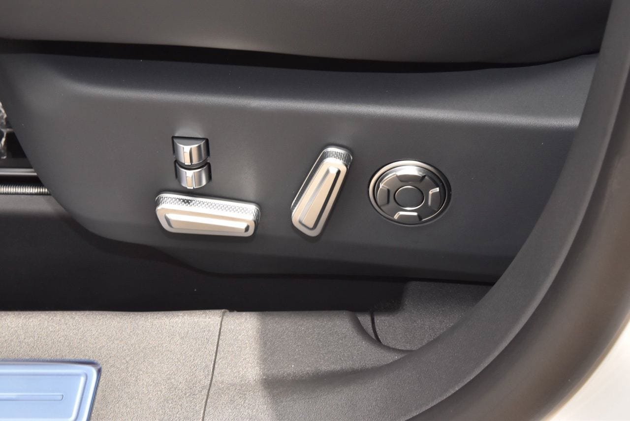 New 2026 Lincoln Nautilus Reserve AWD/4WD image 43