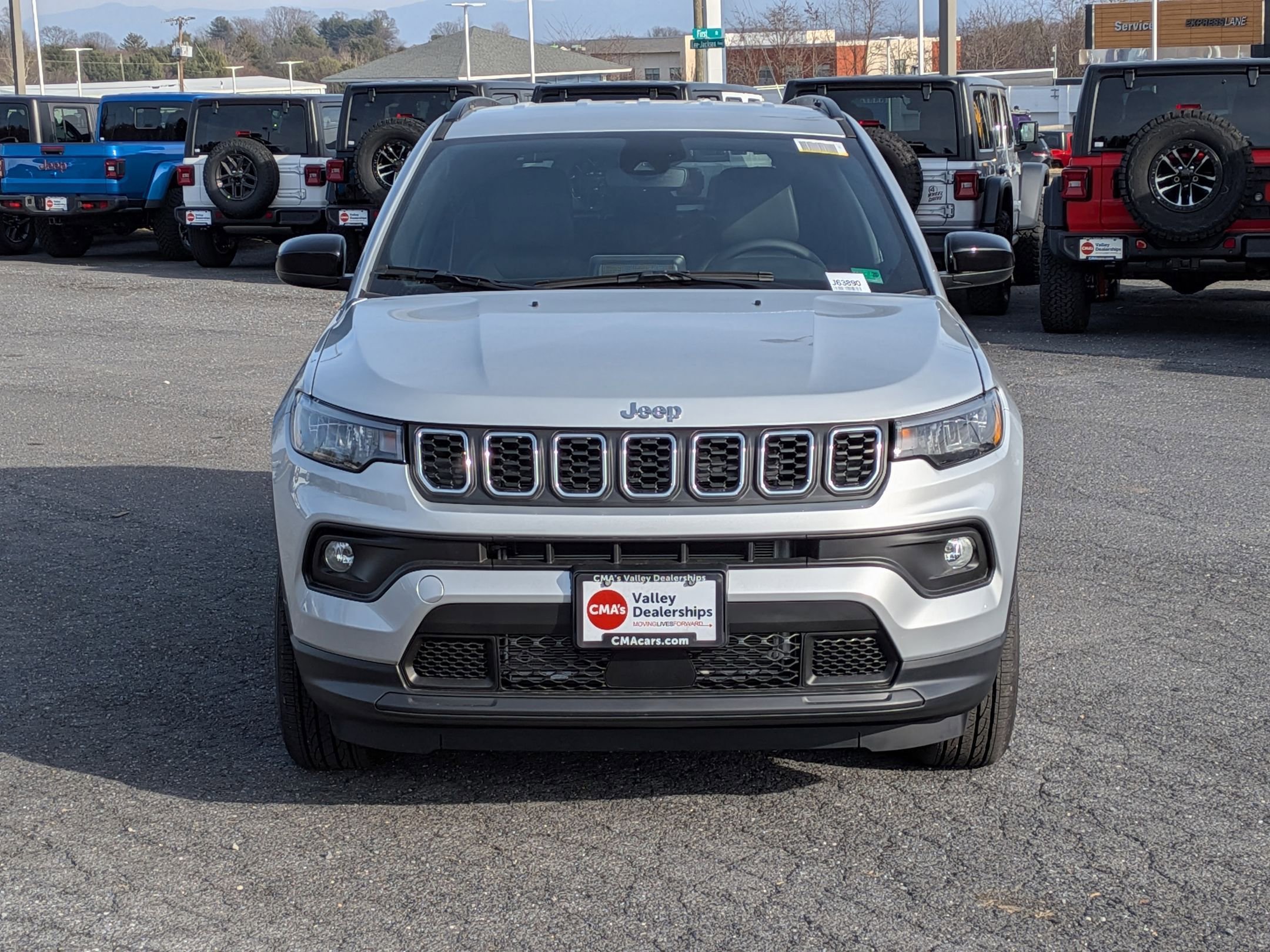 New 2026 Jeep Compass Latitude image 2
