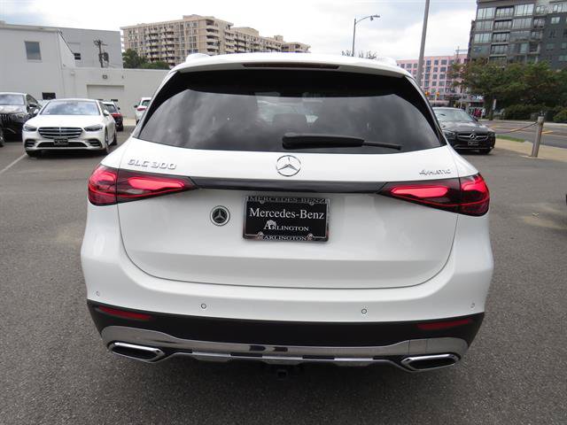 Used 2026 Mercedes-Benz GLC 300 4MATIC image 3