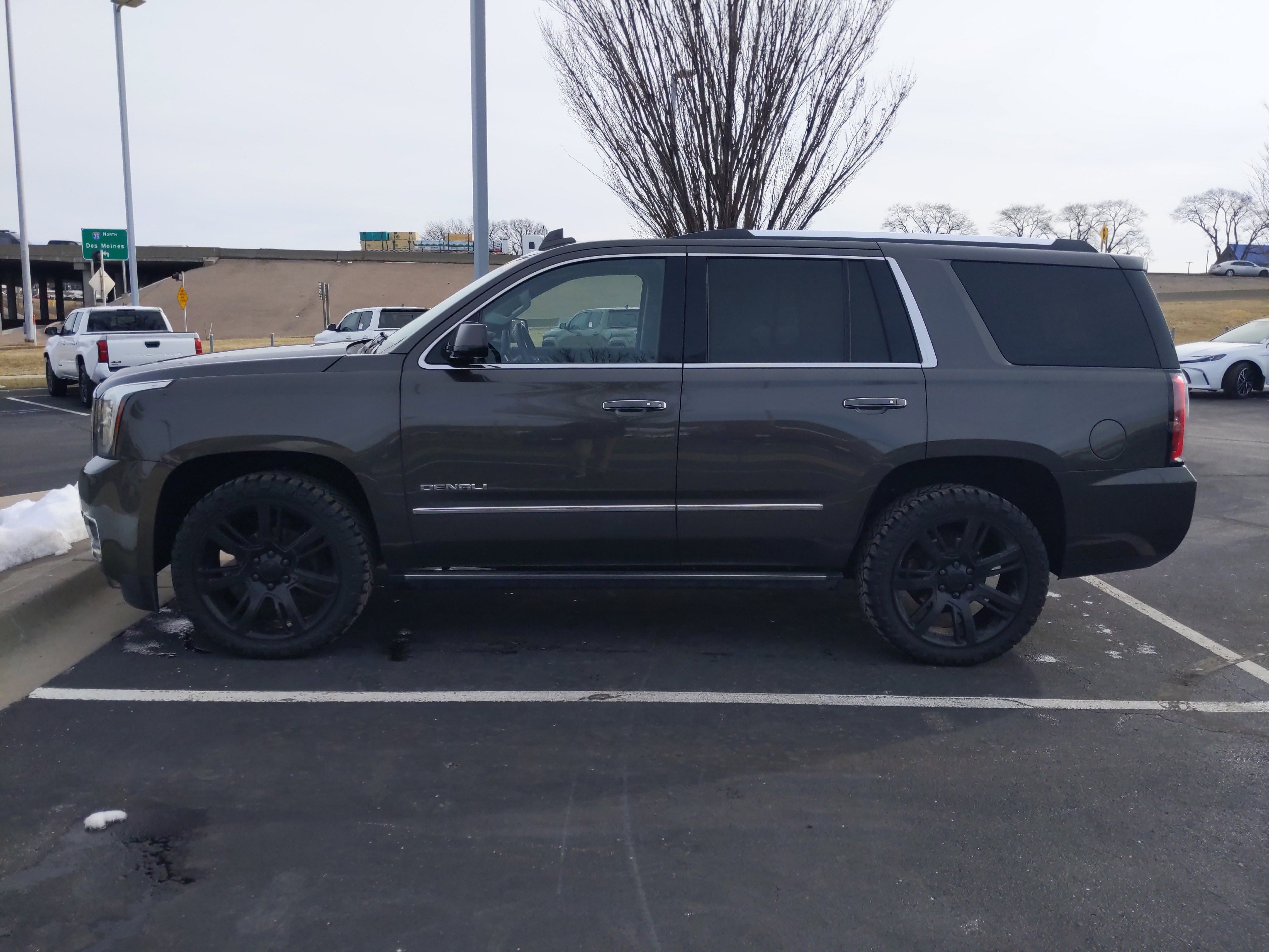 Used 2019 GMC Yukon Denali w/ Denali Ultimate Package image 7