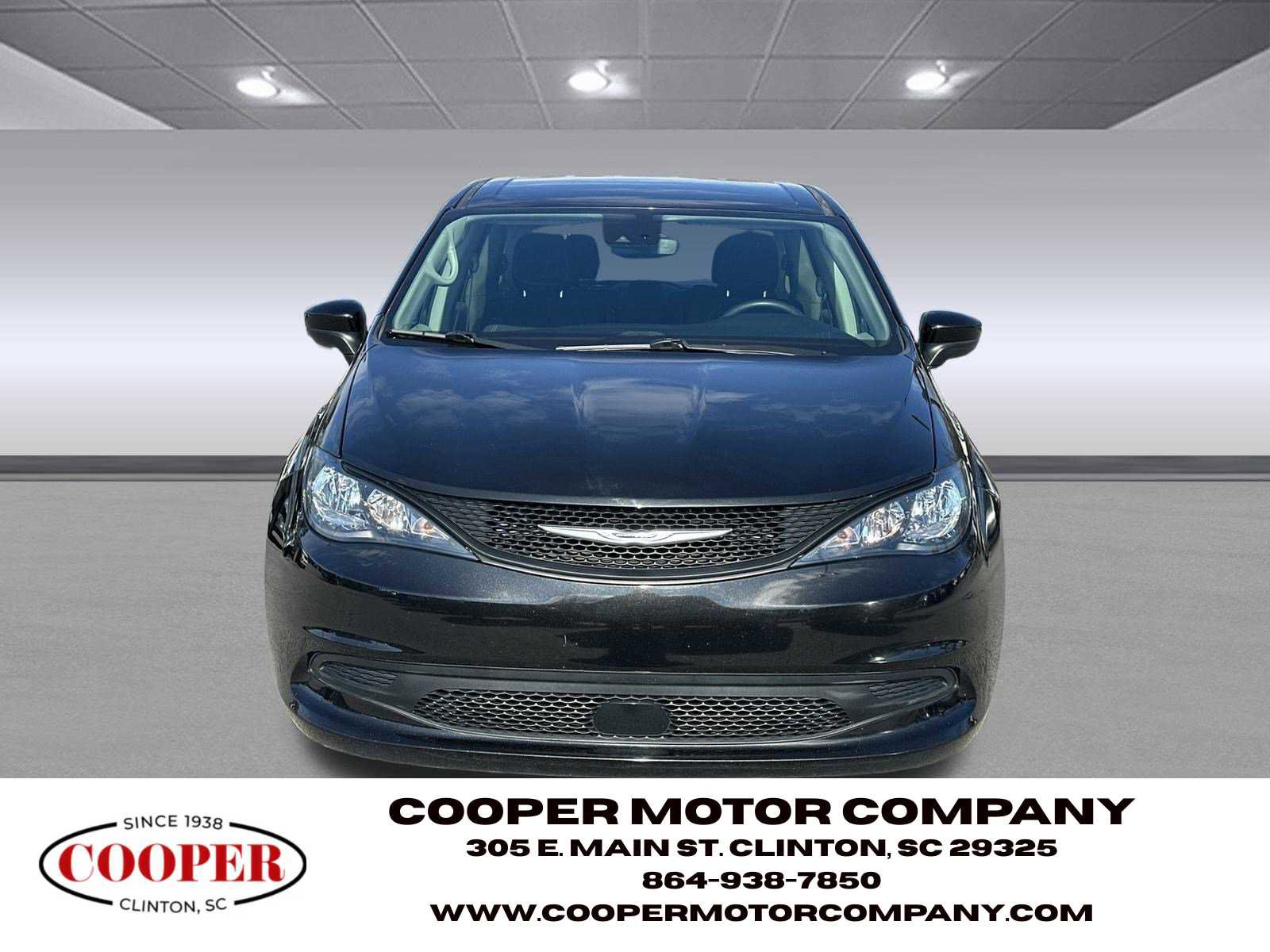 Used 2023 Chrysler Voyager LX video 2
