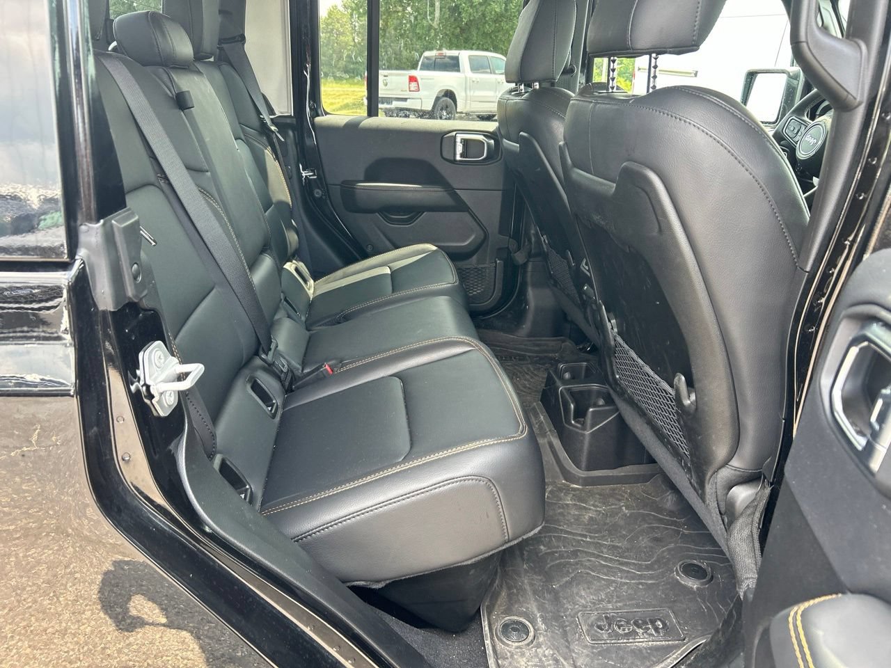 Used 2025 Jeep Gladiator Sport w/ Premium Package AWD/4WD image 14