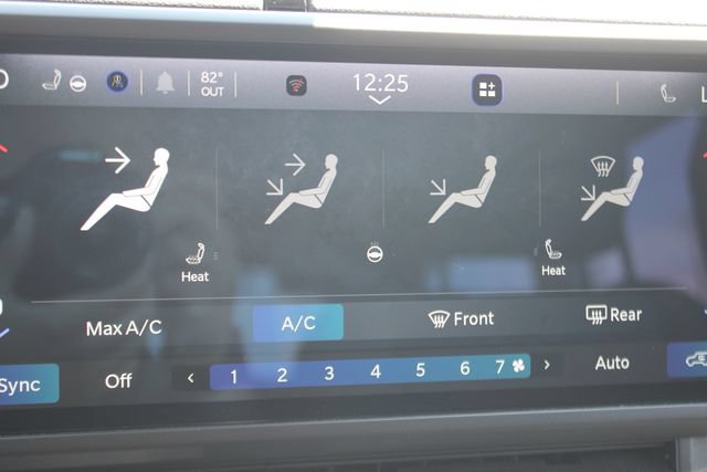 Used 2025 Jeep Wrangler Unlimited Sahara AWD/4WD image 8