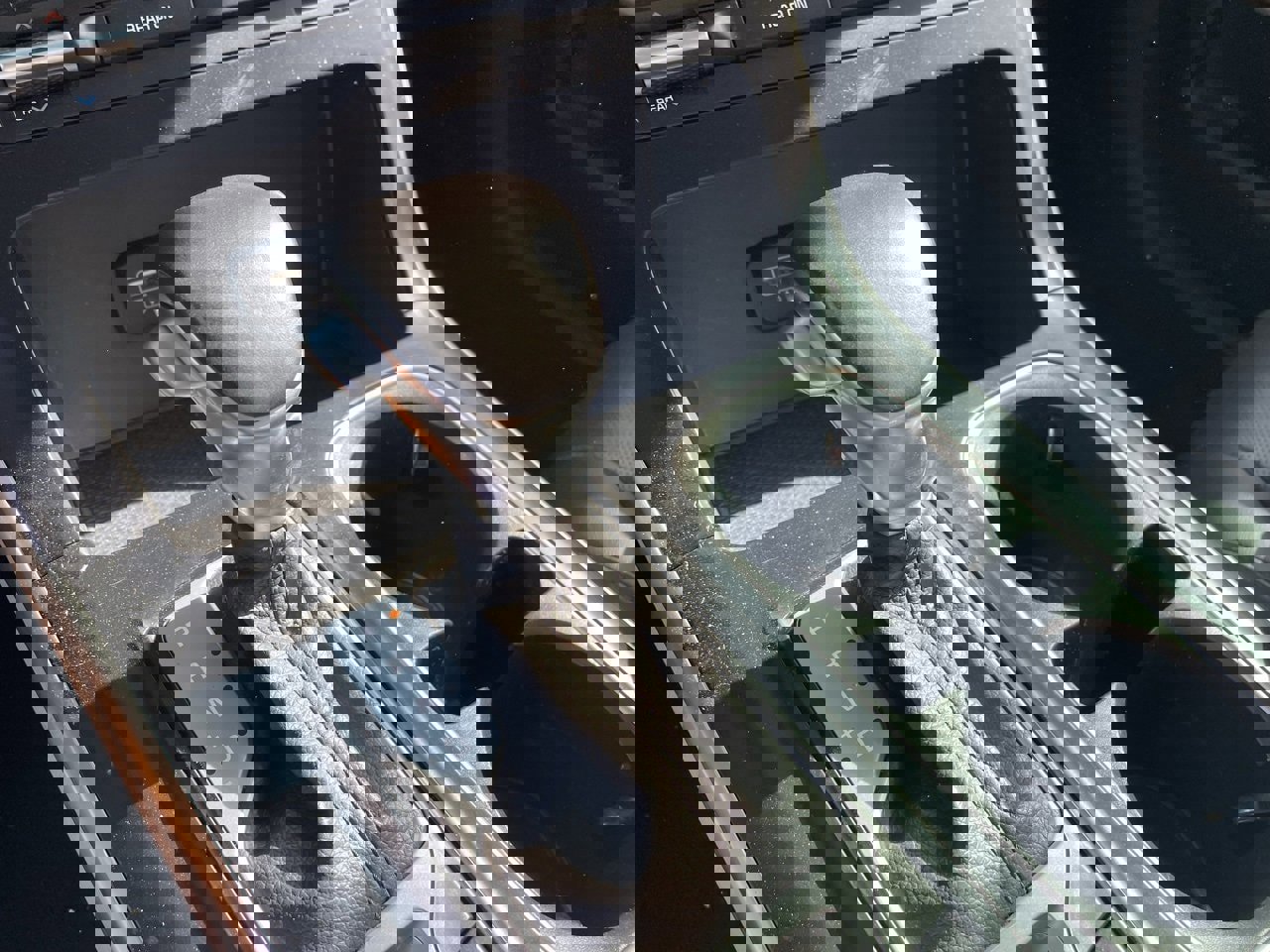 Used 2022 Kia Carnival LX w/ Paint Protection Package image 6