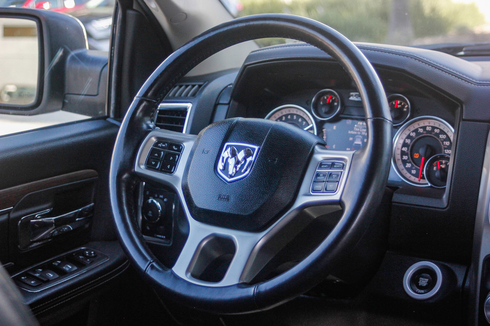 Used 2018 RAM 1500 Laramie w/ Convenience Group image 15