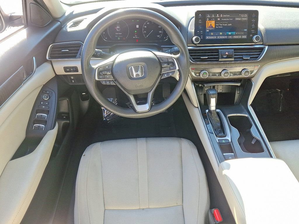 Used 2018 Honda Accord EX image 11