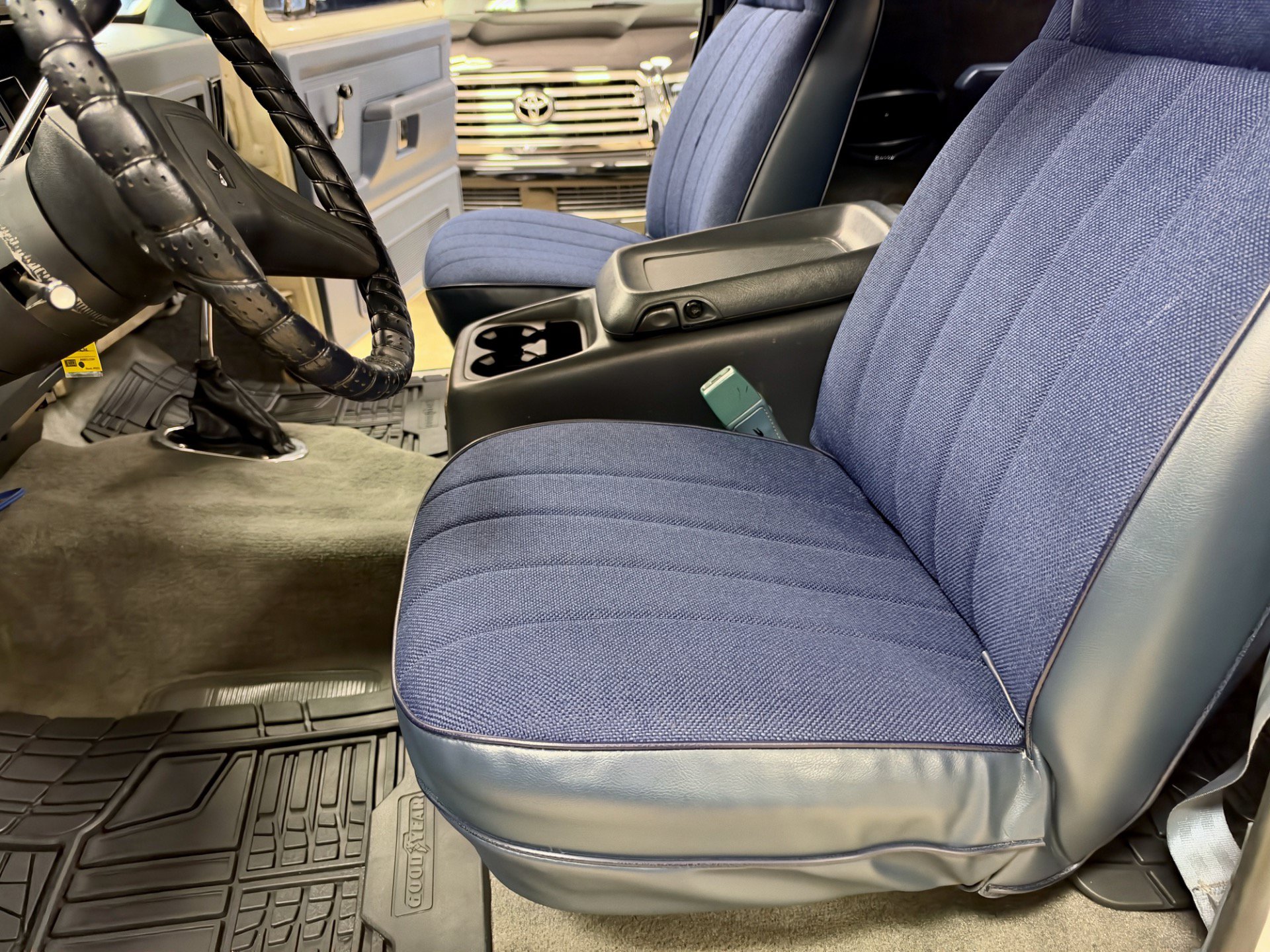 Used 1987 Dodge Ramcharger 4WD image 29