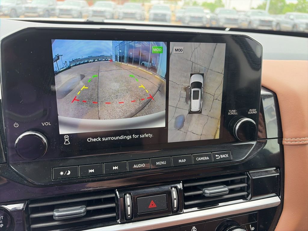 Used 2025 Nissan Pathfinder Platinum w/ Cargo Package image 18