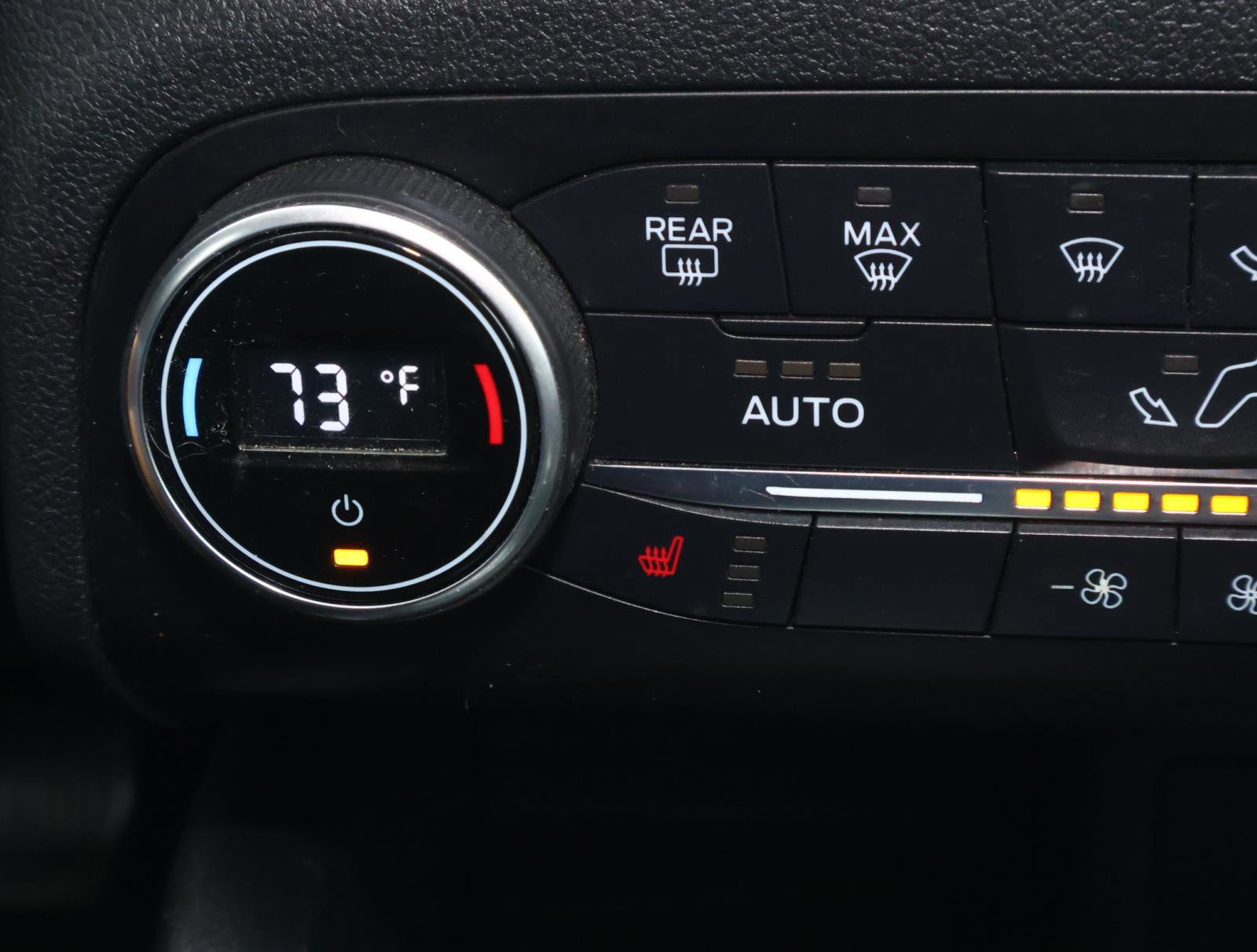 Used 2020 Ford Escape Titanium image 28