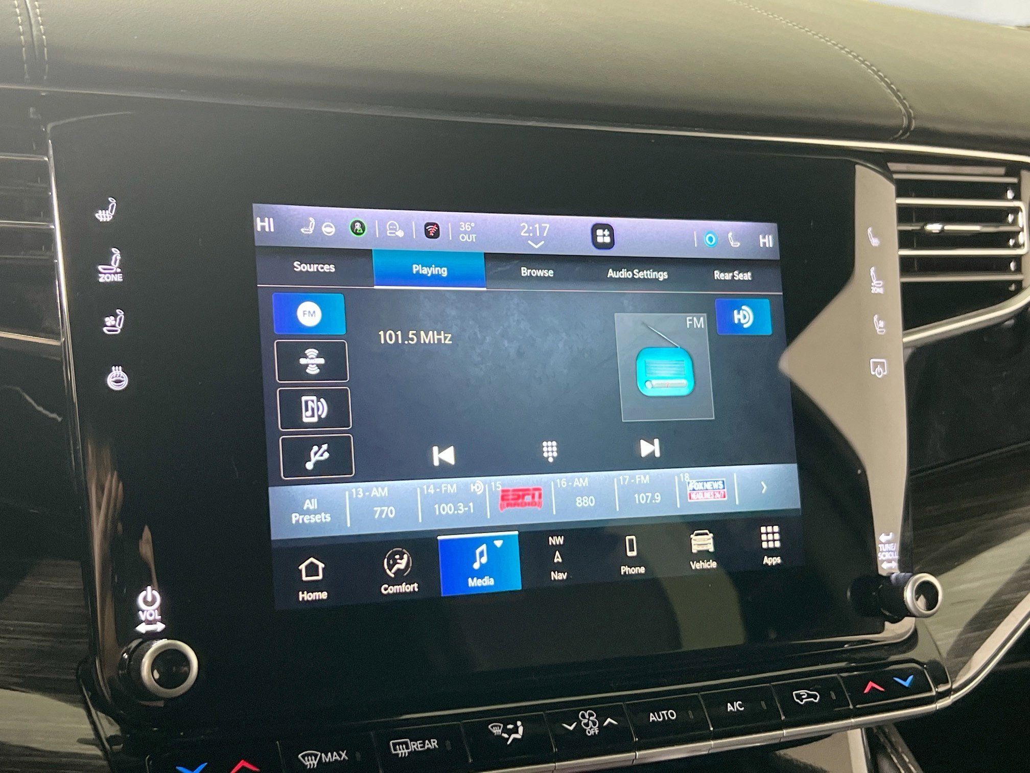 Used 2022 Jeep Wagoneer Series III w/ Convenience Group I image 15