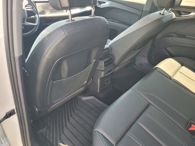 Used 2024 Audi Q4 e-tron Premium Plus AWD/4WD image 12