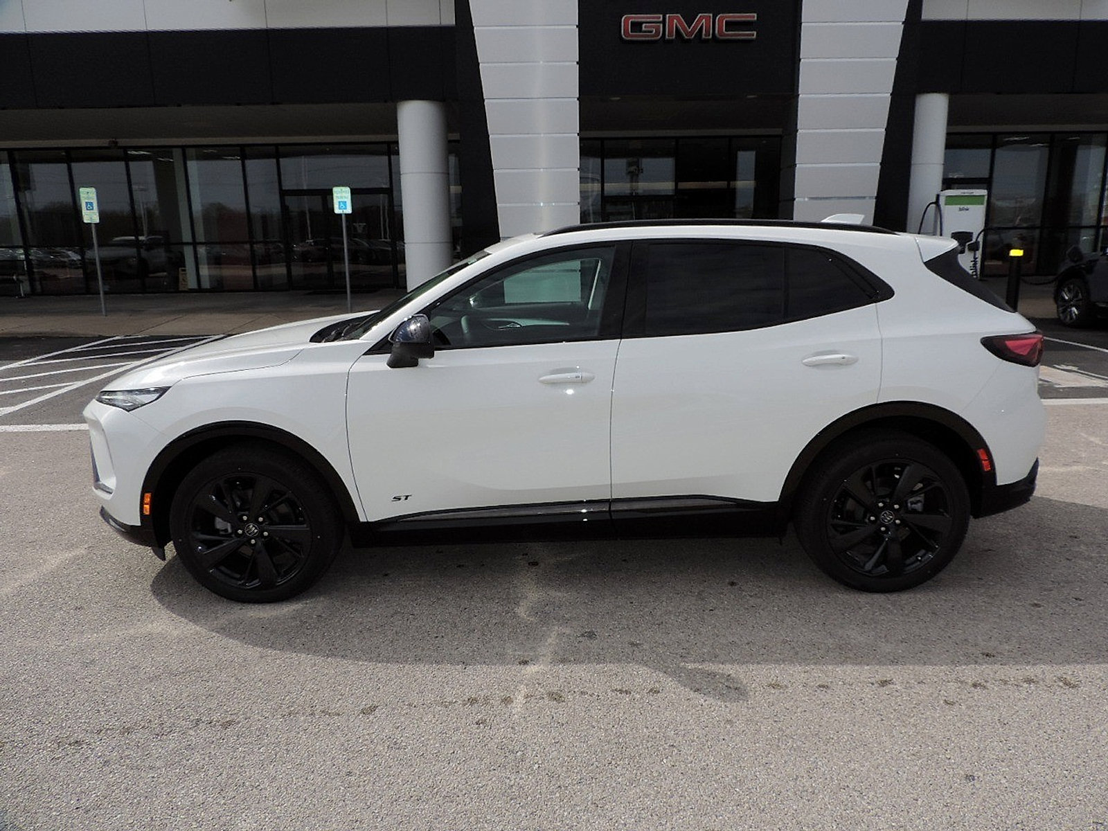 New 2026 Buick Envision Sport Touring image 8