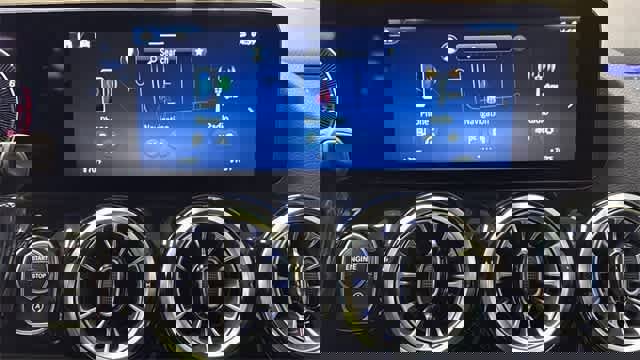 Certified 2025 Mercedes-Benz GLA 250 4MATIC image 44