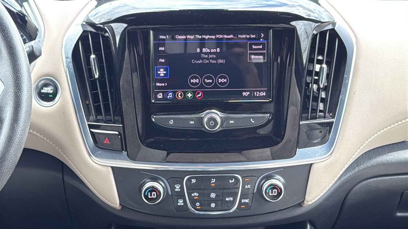 Used 2022 Chevrolet Traverse LS FWD image 17
