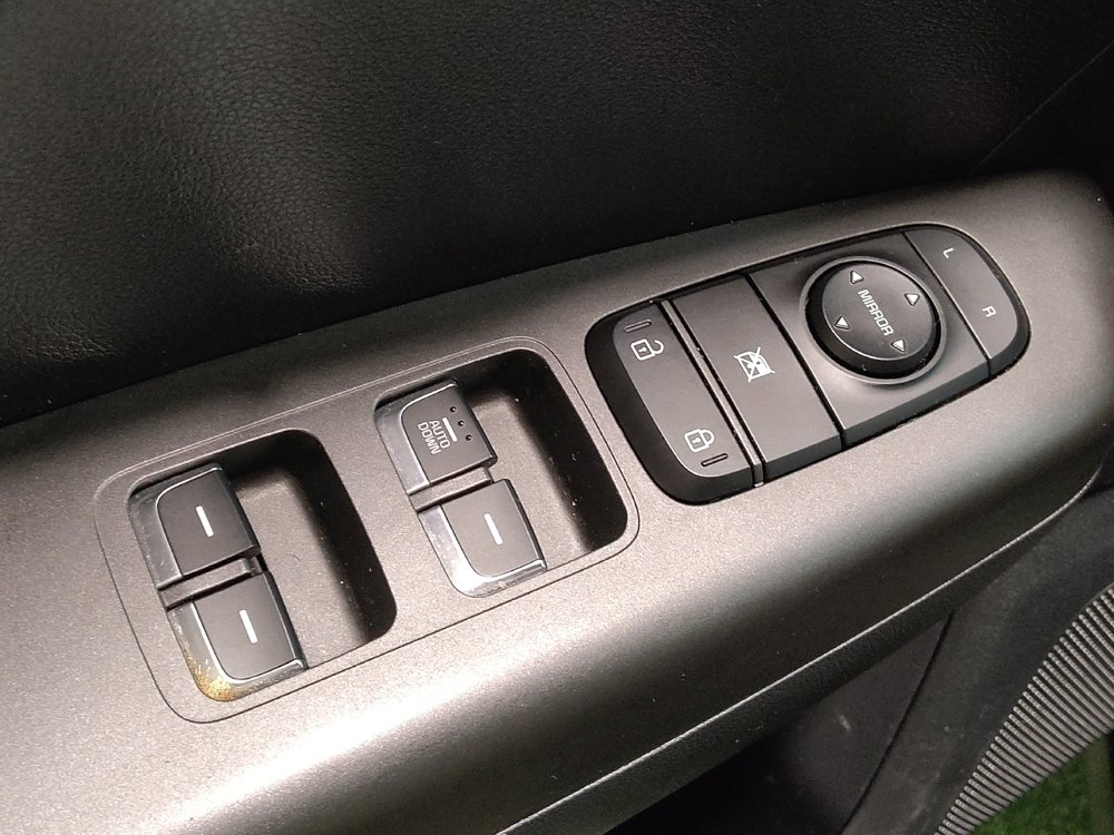 Used 2022 Kia Sportage LX image 27
