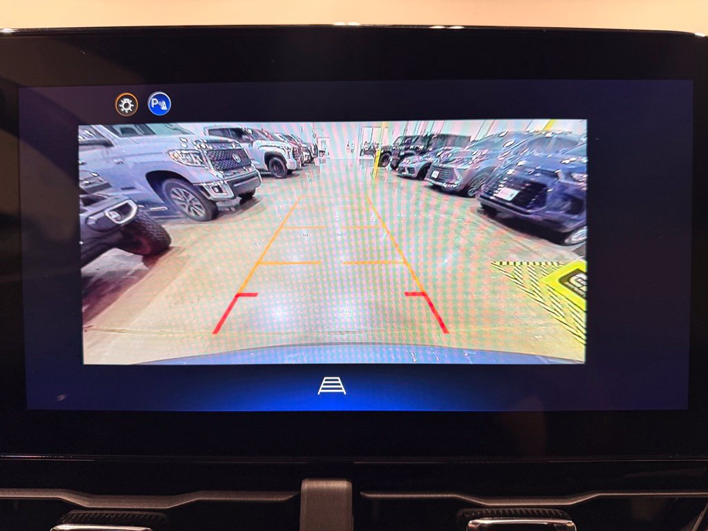 Used 2026 Chevrolet Equinox LT AWD/4WD image 23
