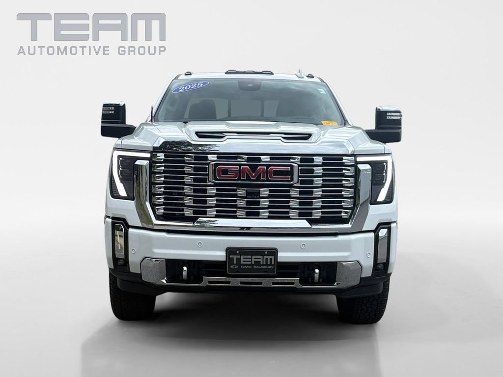 Used 2025 GMC Sierra 2500 Denali w/ Denali Reserve Package AWD/4WD image 2
