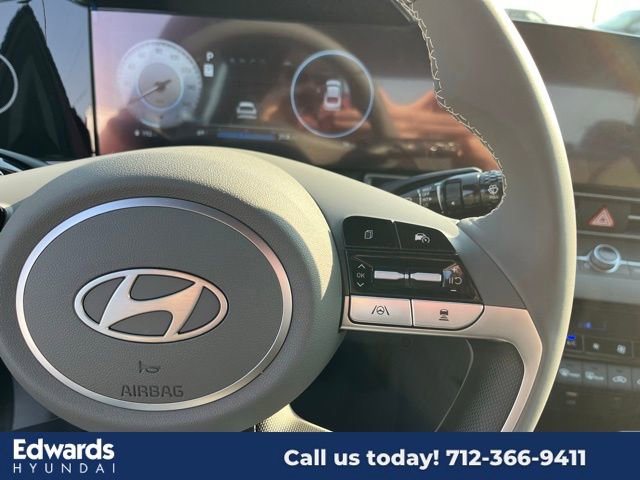 New 2025 Hyundai Elantra SEL image 19