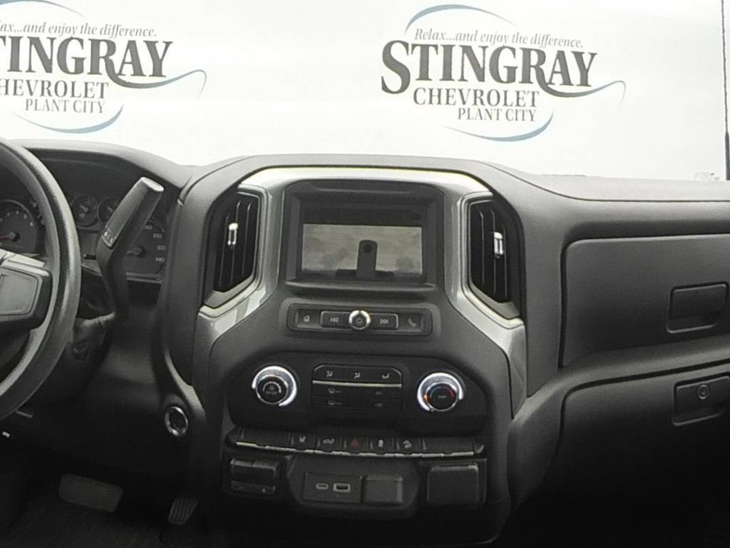 Used 2024 Chevrolet Silverado 2500 Custom w/ Custom Convenience Package AWD/4WD image 10