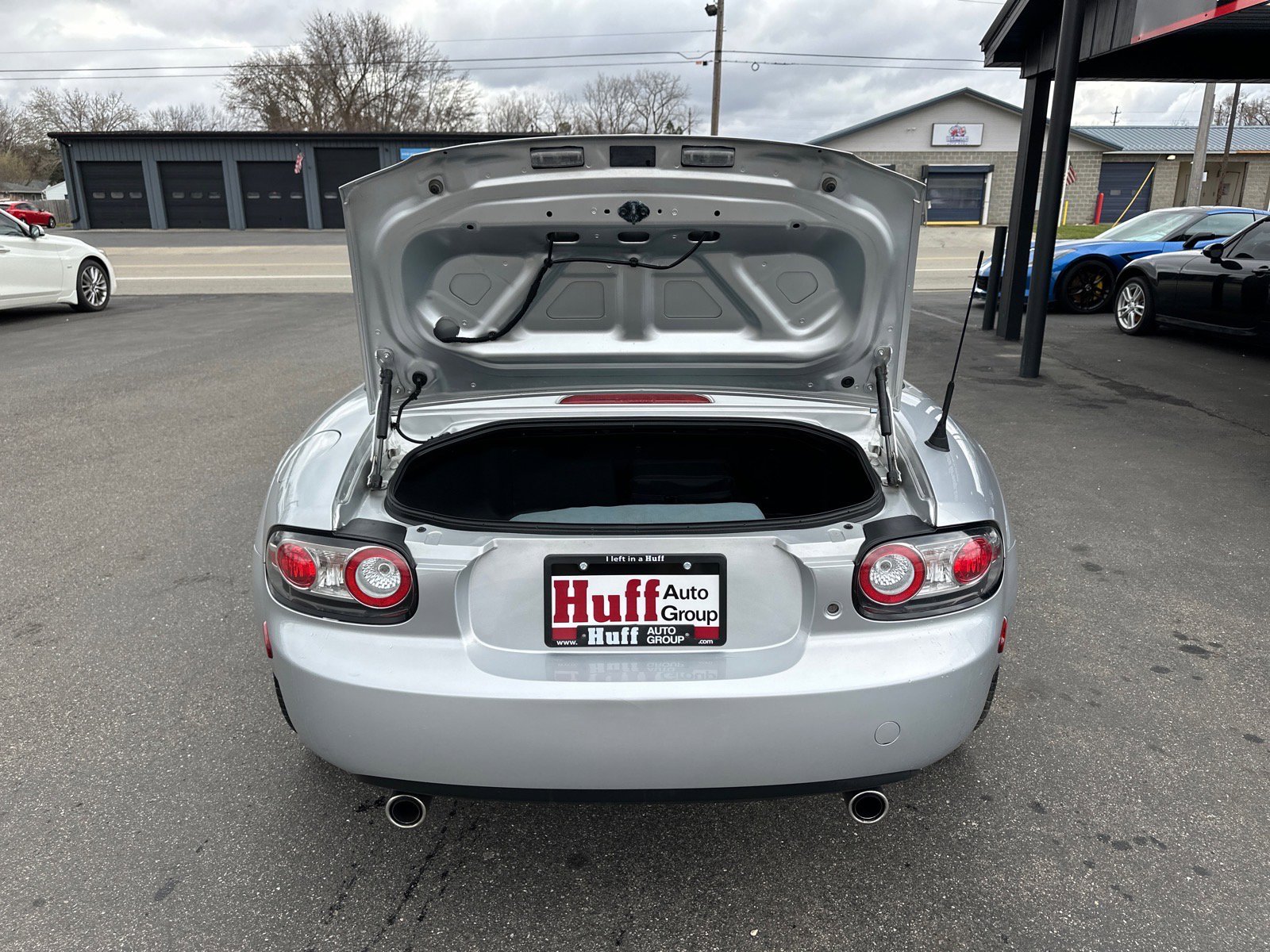 Used 2008 MAZDA MX-5 Miata Touring image 12