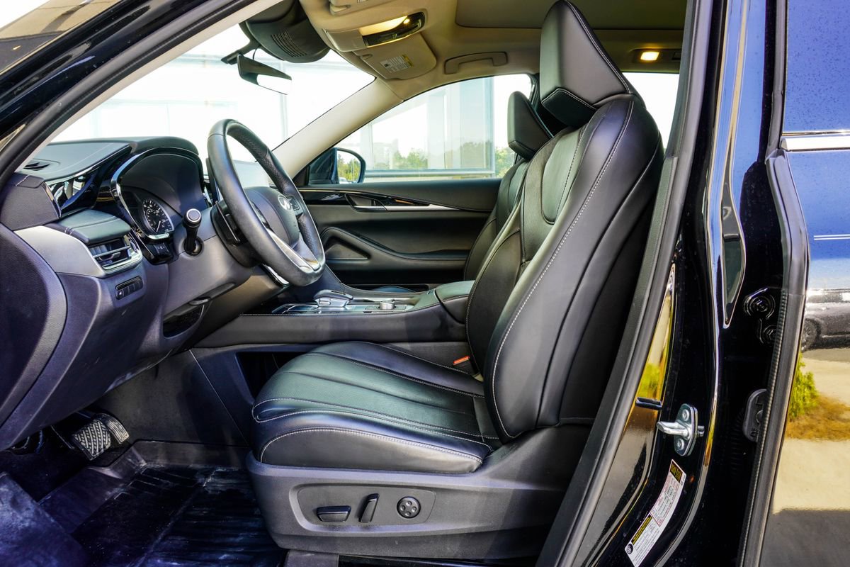 Certified 2023 INFINITI QX60 Pure image 32