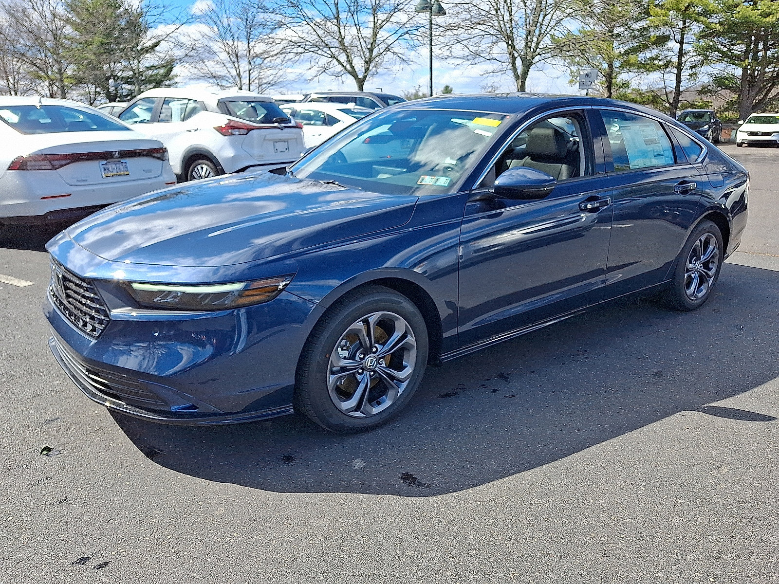 New 2026 Honda Accord EX-L image 2