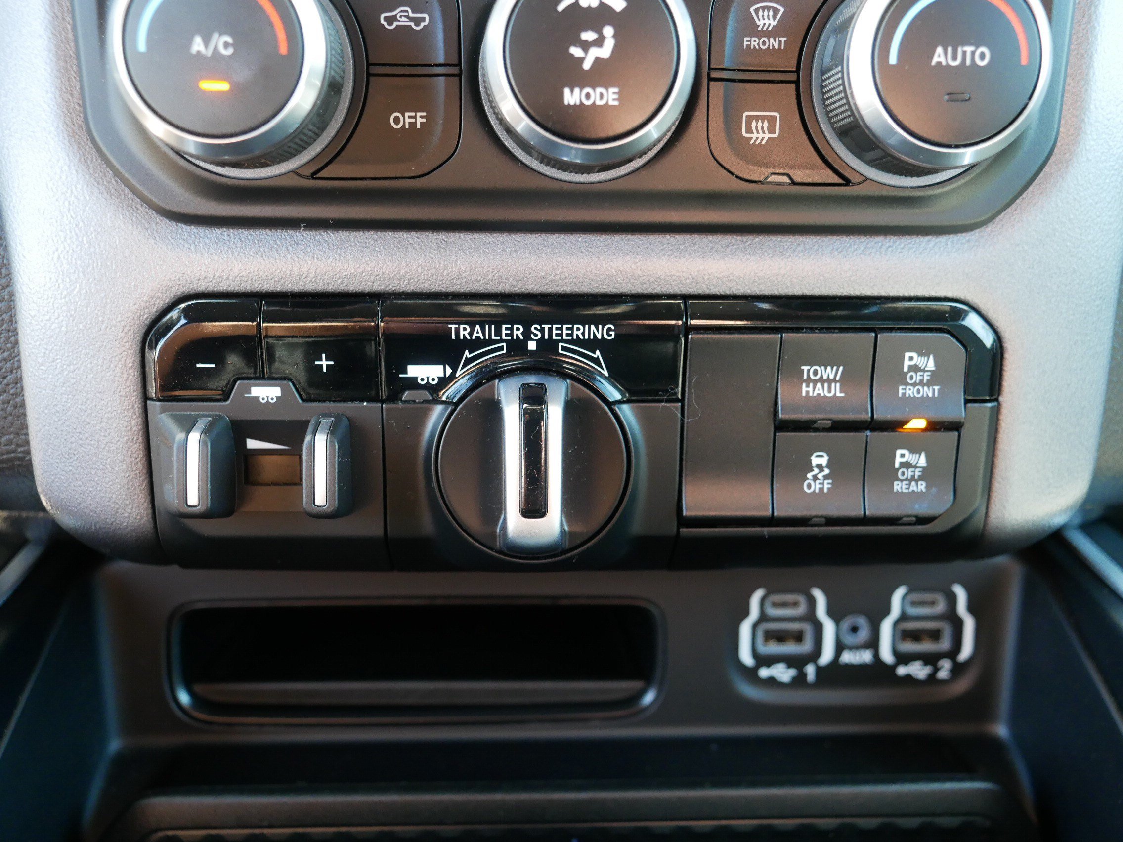 Used 2022 RAM 1500 Big Horn AWD/4WD image 31