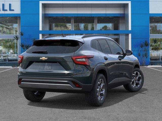 Used 2026 Chevrolet Trax LT w/ Driver Confidence Package FWD image 4