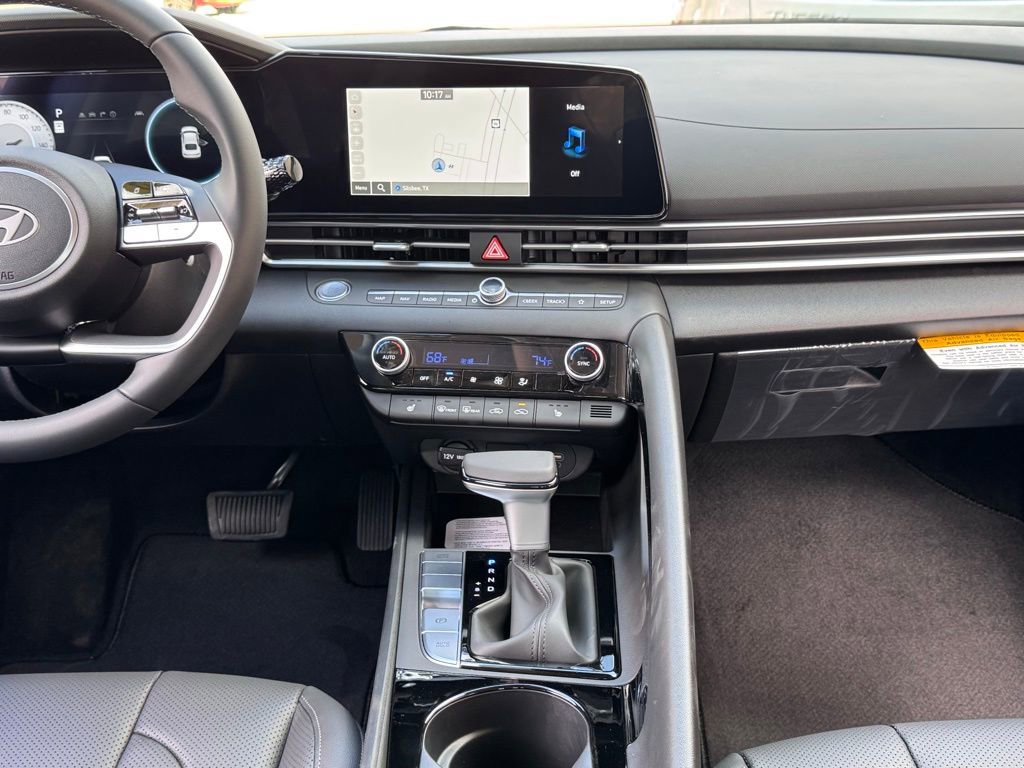 New 2026 Hyundai Elantra Limited image 4