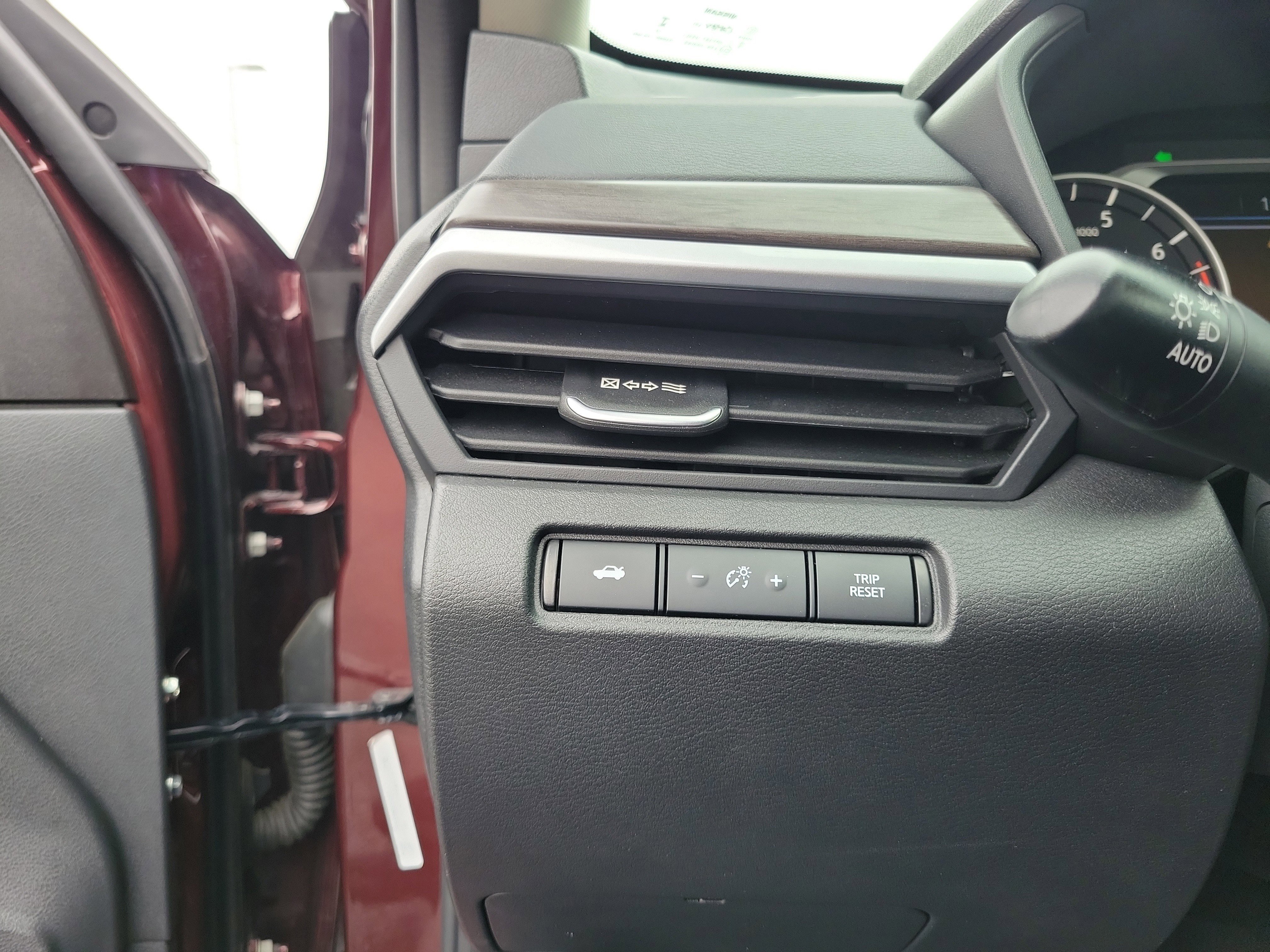 Used 2025 Nissan Altima 2.5 SV FWD image 20