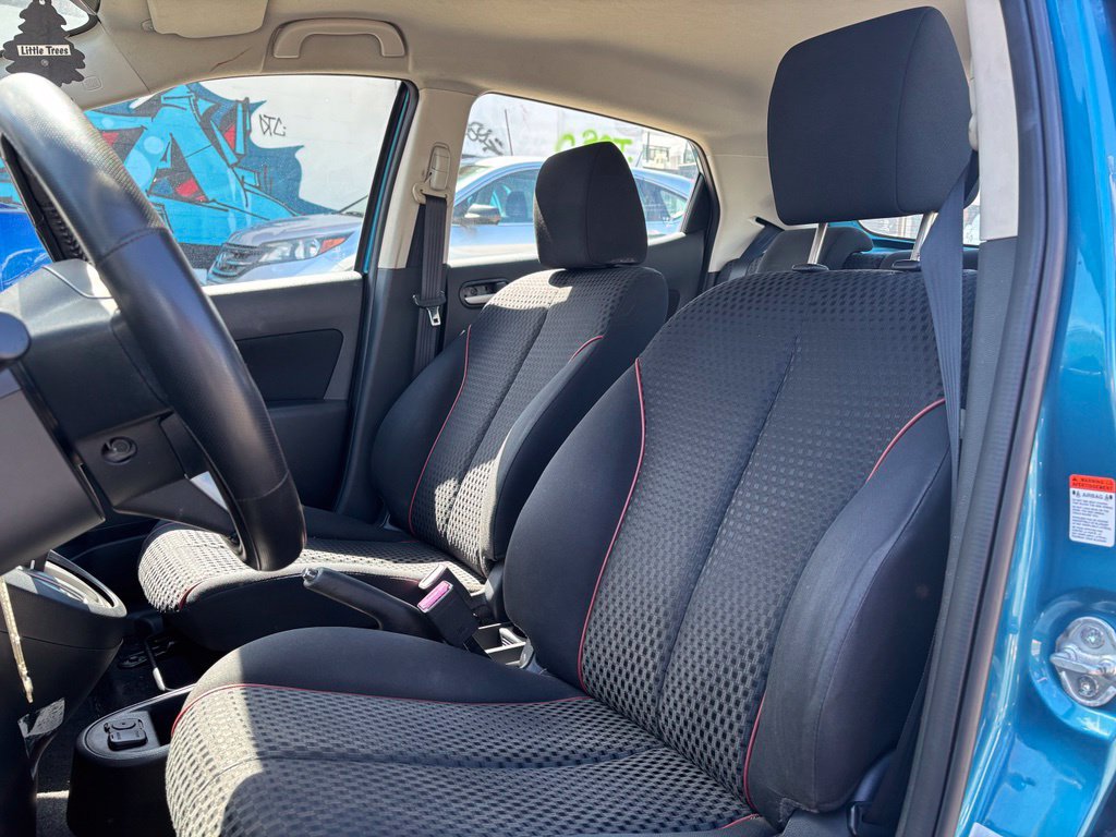 Used 2011 MAZDA MAZDA2 Touring FWD image 8
