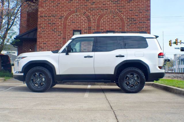Used 2024 Lexus GX 550 image 8