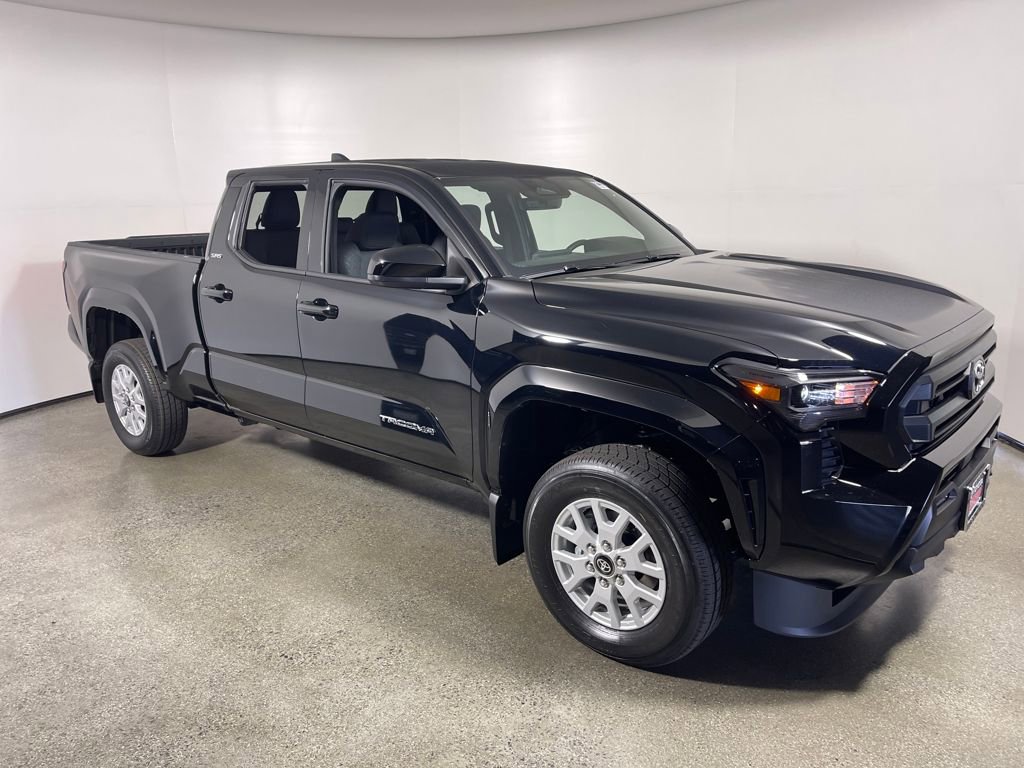 New 2025 Toyota Tacoma SR5