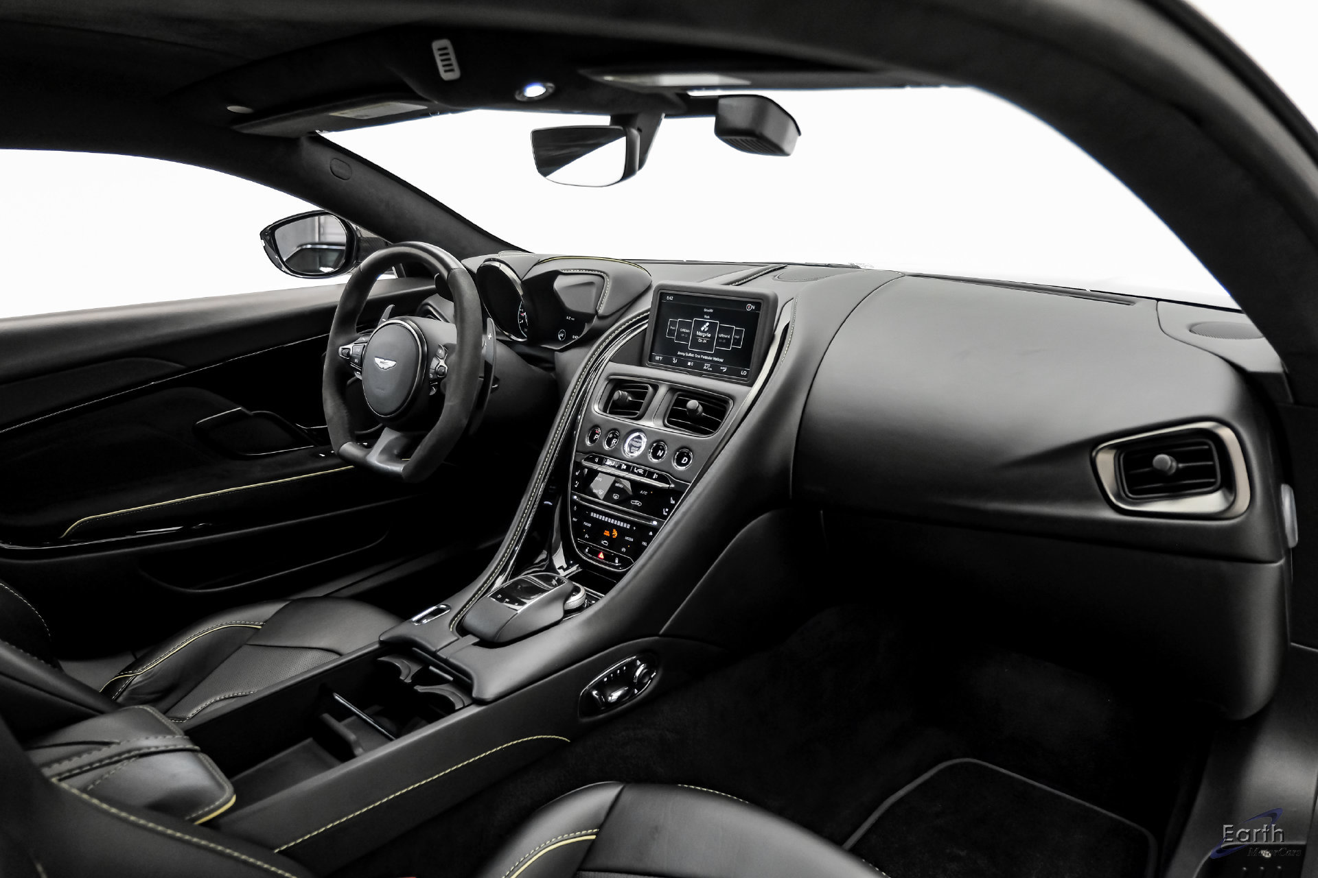 Used 2019 Aston Martin DBS Superleggera RWD image 52