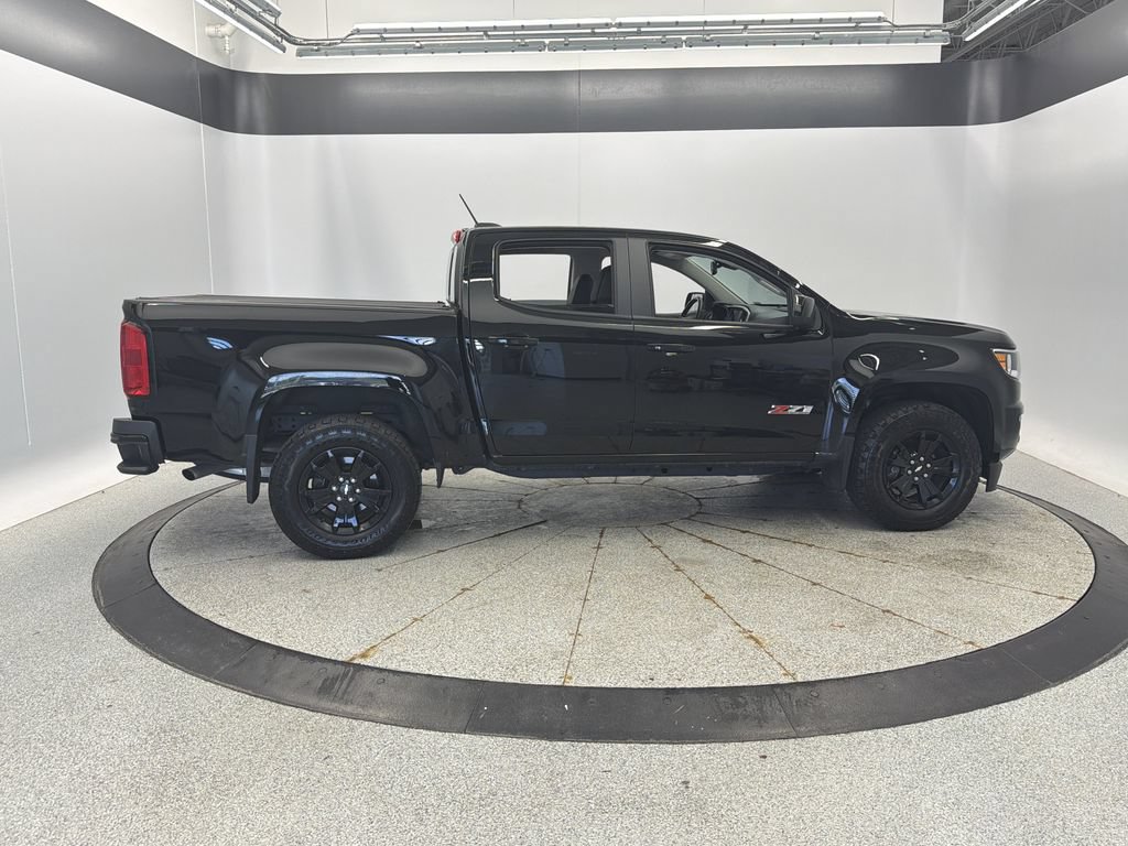 Used 2020 Chevrolet Colorado Z71 w/ Z71 Midnight Edition AWD/4WD image 8