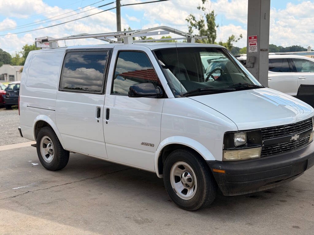 Used 2002 Chevrolet Astro RWD image 7