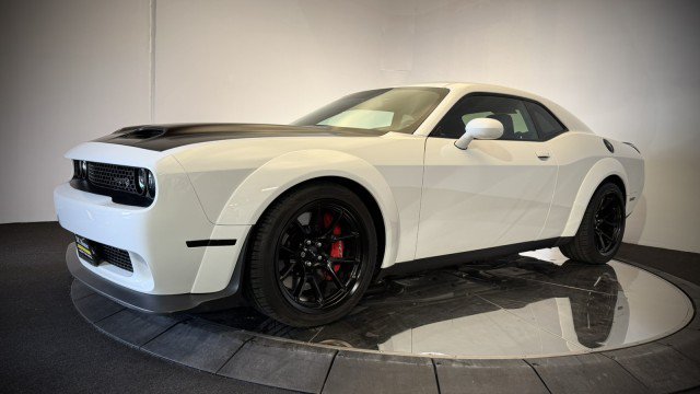Used 2022 Dodge Challenger SRT Hellcat Redeye RWD image 24