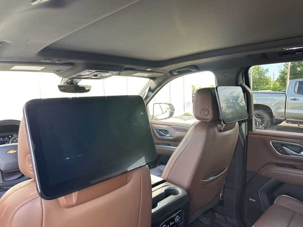 Used 2021 Chevrolet Suburban High Country image 25