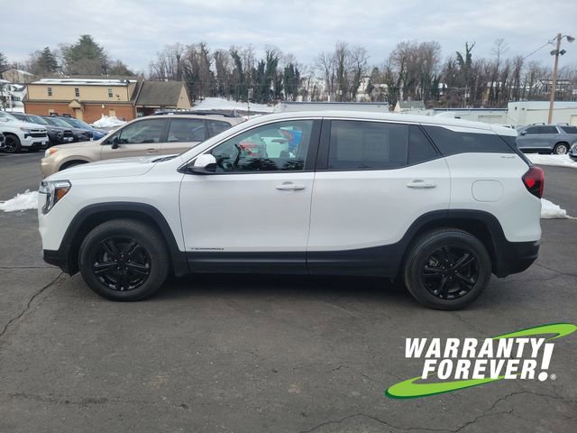 Used 2023 GMC Terrain SLE w/ LPO, Floor Liner Package image 4