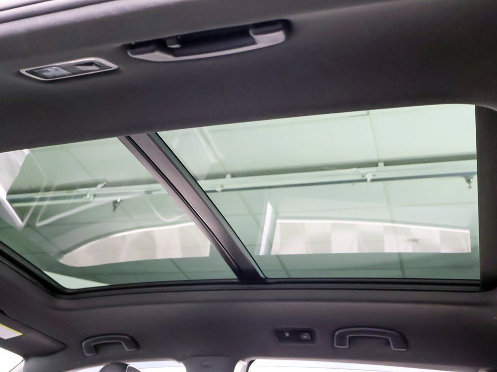 Used 2023 Volkswagen Atlas Cross Sport SE w/ Panoramic Sunroof Package image 20