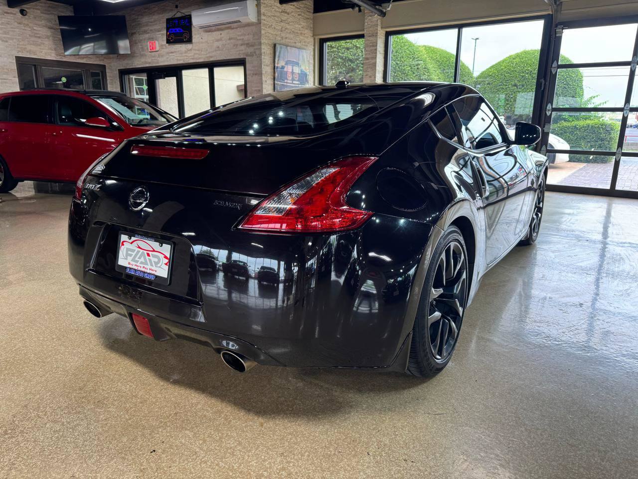 Used 2016 Nissan 370Z Touring RWD image 7