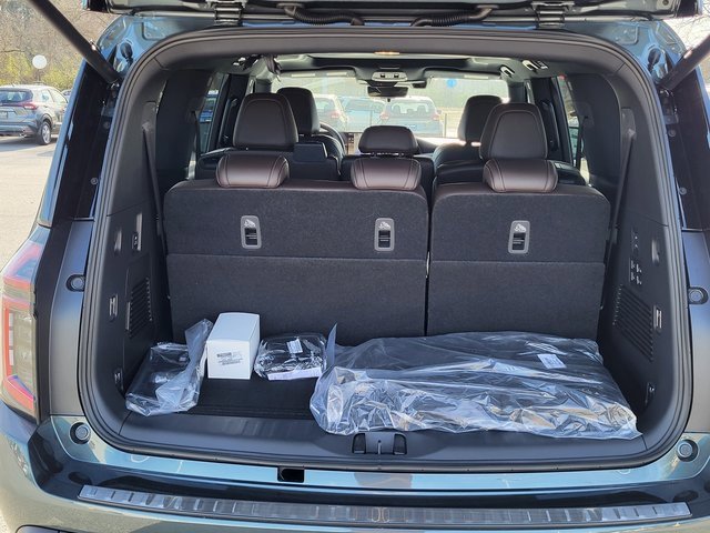 New 2026 Nissan Armada Platinum Reserve image 4