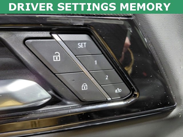 Used 2025 GMC Yukon AT4 w/ LPO, Floor Liner Package image 13