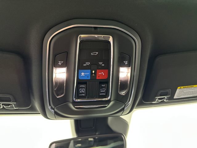 Used 2023 Jeep Grand Cherokee L Laredo image 24