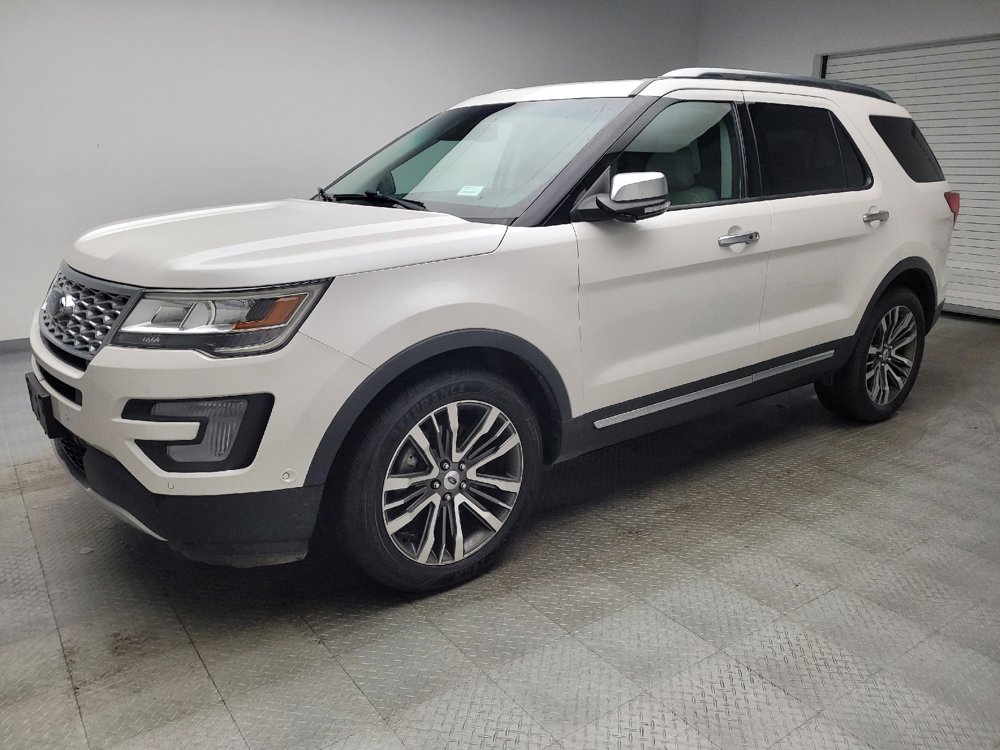 Used 2017 Ford Explorer Platinum AWD/4WD image 2