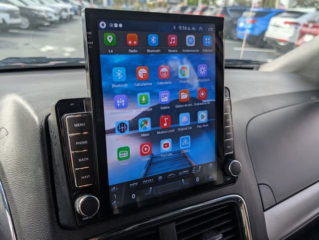 Used 2018 Dodge Grand Caravan GT image 28