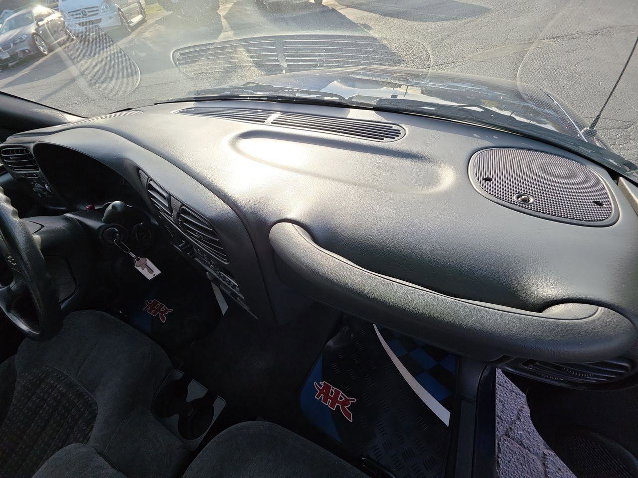 Used 1998 Chevrolet S10 Pickup LS w/ Preferred Equipment Group image 24