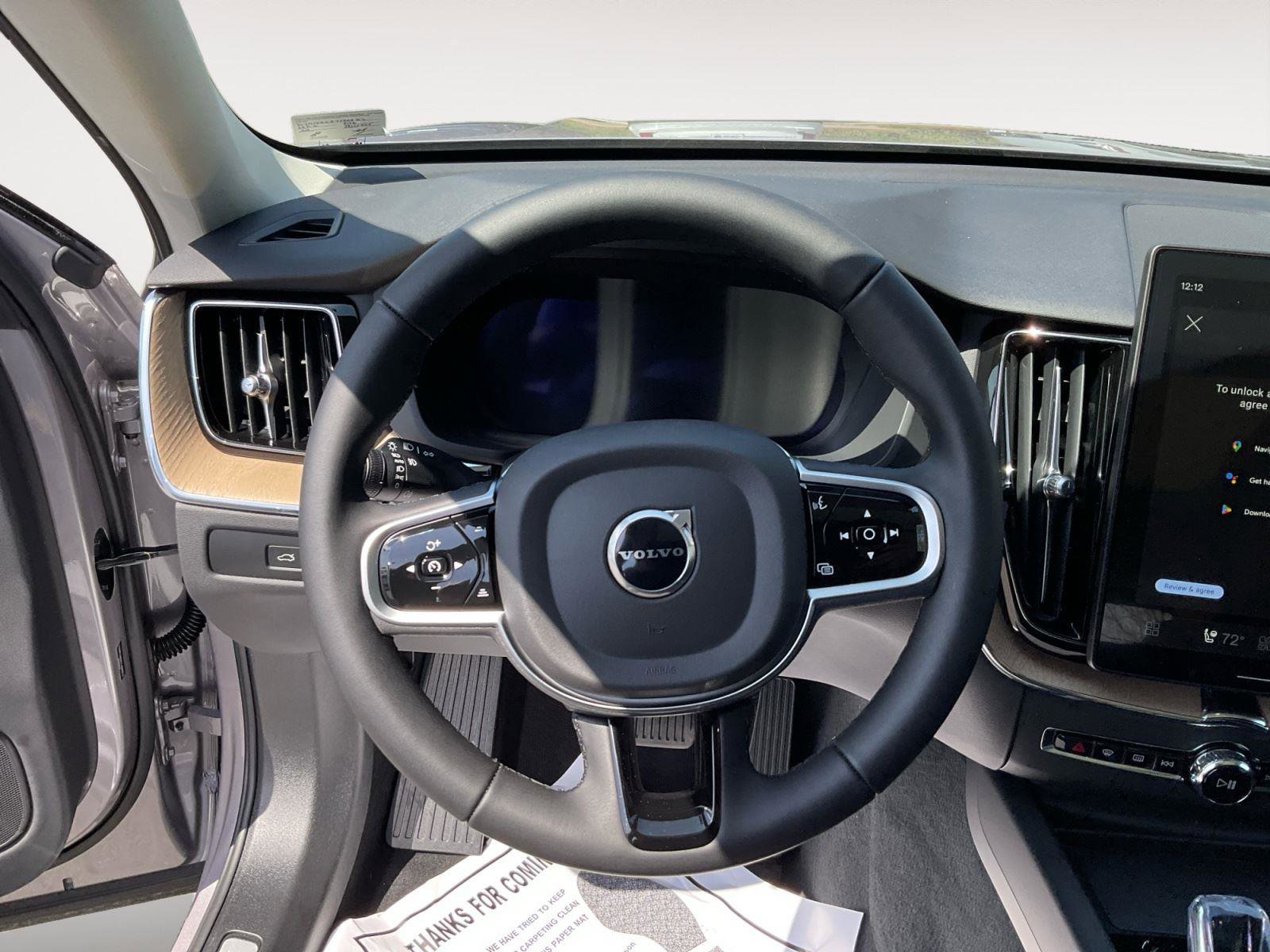 New 2026 Volvo XC60 B5 Plus w/ Climate Package image 12