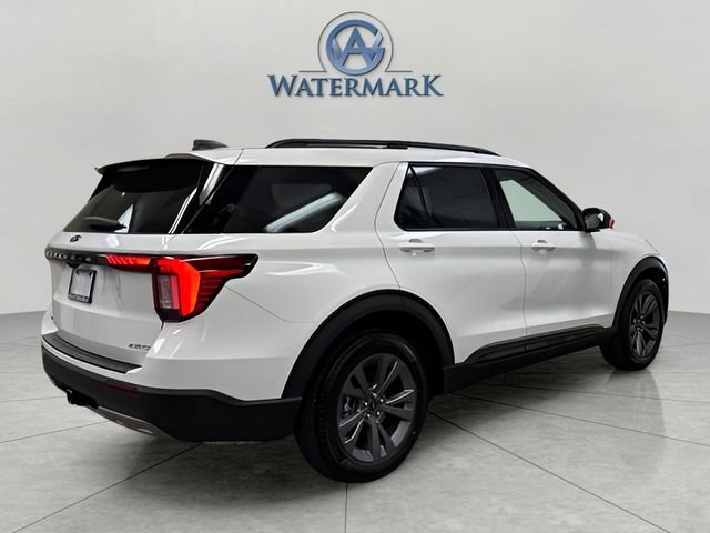 New 2026 Ford Explorer Active image 5