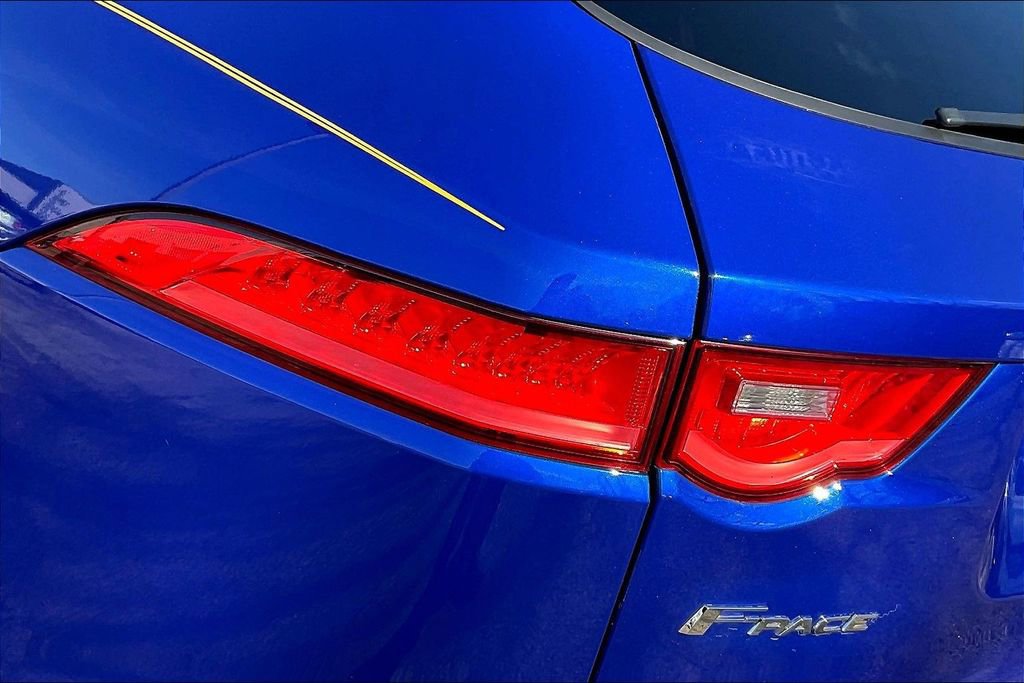 Used 2020 Jaguar F-PACE S image 22